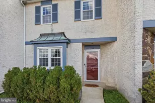 235 Lawndale Ave, King of Prussia, PA 19406 - Photo 2