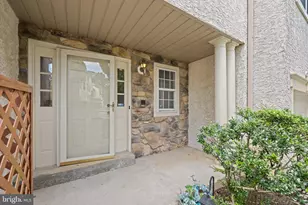 9 Plum Ct, Lafayette Hill, PA 19444 - Photo 2