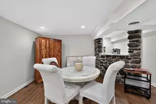 909 Warfield Ln, Huntingdon Valley, PA 19006 - Photo 24