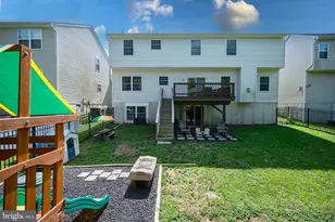 109 Holbrook Ln, Gilbertsville, PA 19525 - Photo 2