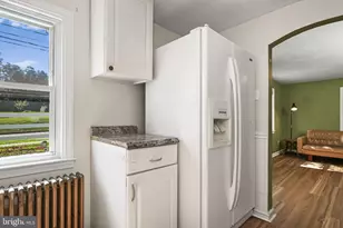 321 N Pleasantview Rd, Pottstown, PA 19464 - Photo 8