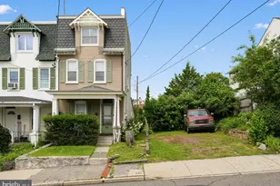 129 S Keim St, Pottstown, PA 19464 - Photo 1