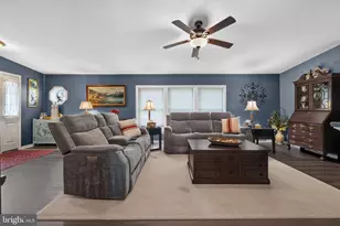 104 Dyer Ct, Royersford, PA 19468 - Photo 4