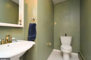 743 Champlain Dr, King of Prussia, PA 19406 - Photo 20