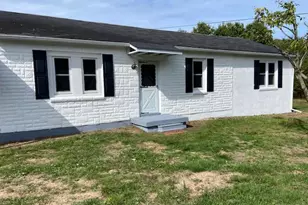 1033 Walt Rd, Pennsburg, PA 18073 - Photo 1