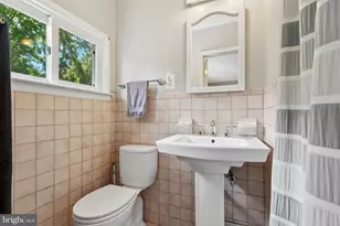 717 Lawrence Ln, Ambler, PA 19002 - Photo 14