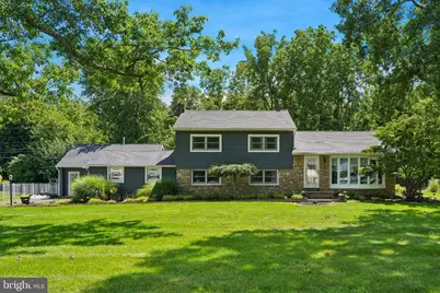 717 Lawrence Lane, Ambler, PA 19002 - Photo 2
