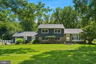 717 Lawrence Ln, Ambler, PA 19002 - Photo 2