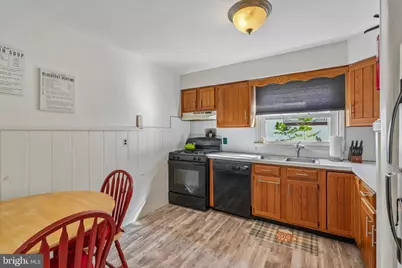 1724 Dartmouth Drive, Norristown, PA 19401 - Photo 6