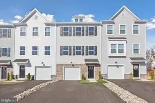 308 Bennetts Ct, Hatfield, PA 19440 - Photo 1