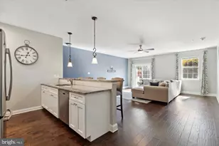 805 Spring Mill Ave, Conshohocken, PA 19428 - Photo 2