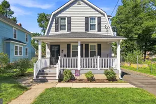 17 N New St, Hatboro, PA 19040 - Photo 2