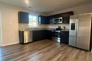 110 Van Fleet Cir, Sanatoga, PA 19464 - Photo 4