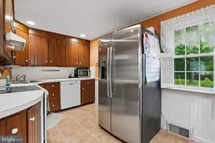 23 Norwyn Rd, Hatboro, PA 19040 - Photo 8