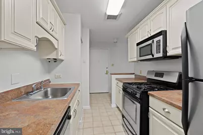 1637 Oakwood Drive #CONDO 215, Penn Valley, PA 19072 - Photo 8