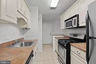 1637 Oakwood Dr, Penn Valley, PA 19072 - Photo 8