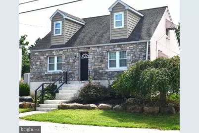 26 S Barry Avenue, Norristown, PA 19403 - Photo 2