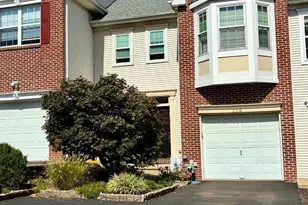 224 Lookout Pl, Wayne, PA 19087 - Photo 2