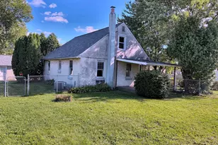 629 Maple Dr, Pottstown, PA 19464 - Photo 14