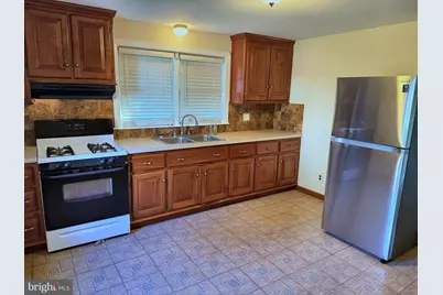 629 Maple Drive, Pottstown, PA 19464 - Photo 2