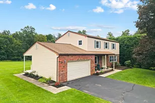 1270 Holstein Ct, Blue Bell, PA 19422 - Photo 2