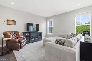 318 Ridgewood Dr, Royersford, PA 19468 - Photo 14