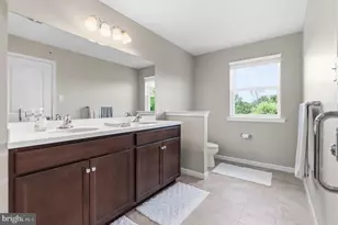 318 Ridgewood Dr, Royersford, PA 19468 - Photo 22