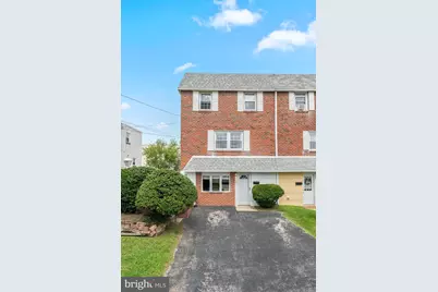 641 Caroline Drive, Norristown, PA 19401 - Photo 2