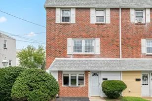 641 Caroline Dr, Norristown, PA 19401 - Photo 2
