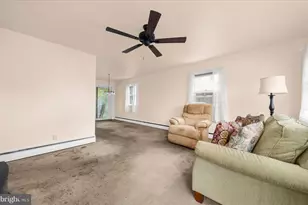536 Poplar St, Lansdale, PA 19446 - Photo 4
