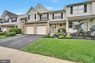 2806 Gateway Dr, Royersford, PA 19468 - Photo 4