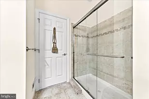 708 Hillview Dr, Collegeville, PA 19426 - Photo 14