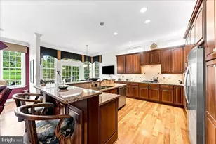 708 Hillview Dr, Collegeville, PA 19426 - Photo 4