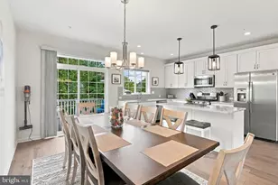 204 Spring Ln, Royersford, PA 19468 - Photo 2