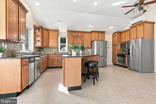 1484 Grasshopper Rd, Huntingdon Valley, PA 19006 - Photo 10