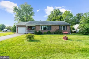 1207 Red Hill Rd, Pennsburg, PA 18073 - Photo 2