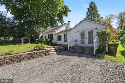 2010 Perkiomenville Road, Green Lane, PA 18054 - Photo 4