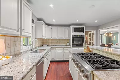 421 Garrison Way, Gulph Mills, PA 19428 - Photo 10
