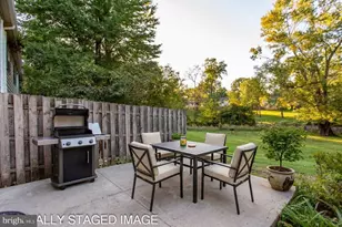 194 Berwick Pl, Lansdale, PA 19446 - Photo 16