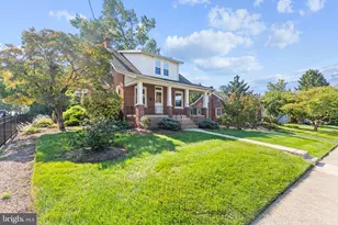 302 W Chestnut St, Souderton, PA 18964 - Photo 2