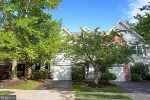 302 Aqueduct Dr, North Wales, PA 19454 - Photo 1