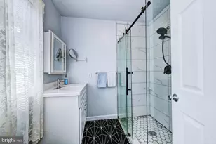 114 Pinecrest Ln, King of Prussia, PA 19406 - Photo 8