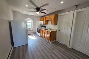 20 Berks St, Pottstown, PA 19464 - Photo 2