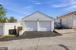 341 W 11th Ave, Conshohocken, PA 19428 - Photo 32