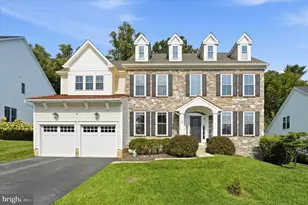 109 N Landmark Ln, Fort Washington, PA 19034 - Photo 2