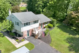 1042 Davis Grove Rd, Ambler, PA 19002 - Photo 2