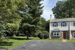 290 Lawndale Ave, King of Prussia, PA 19406 - Photo 2