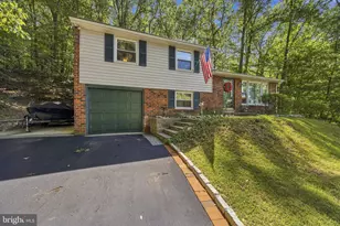 514 Forest Rd, Wayne, PA 19087 - Photo 2
