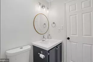 359 Norris Hall Ln, West Norriton, PA 19403 - Photo 10