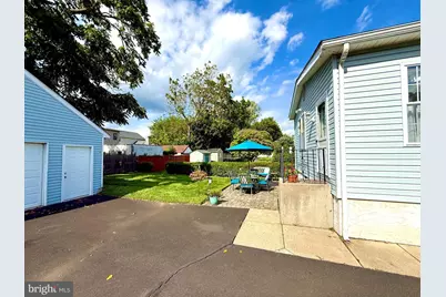 109 N Sylvania Avenue, Jenkintown, PA 19046 - Photo 2
